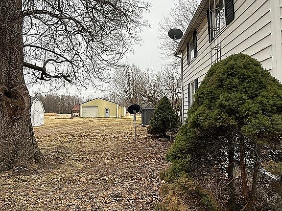 3rd image of 7832 E Roggy Rd