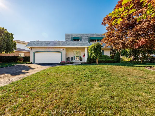 7 Mayholme Ct, Saint Catharines, ON L2N 4C1