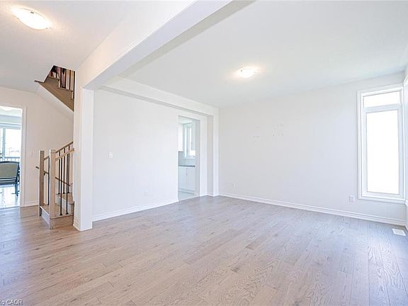 5th image of 13 Del Ray Cres