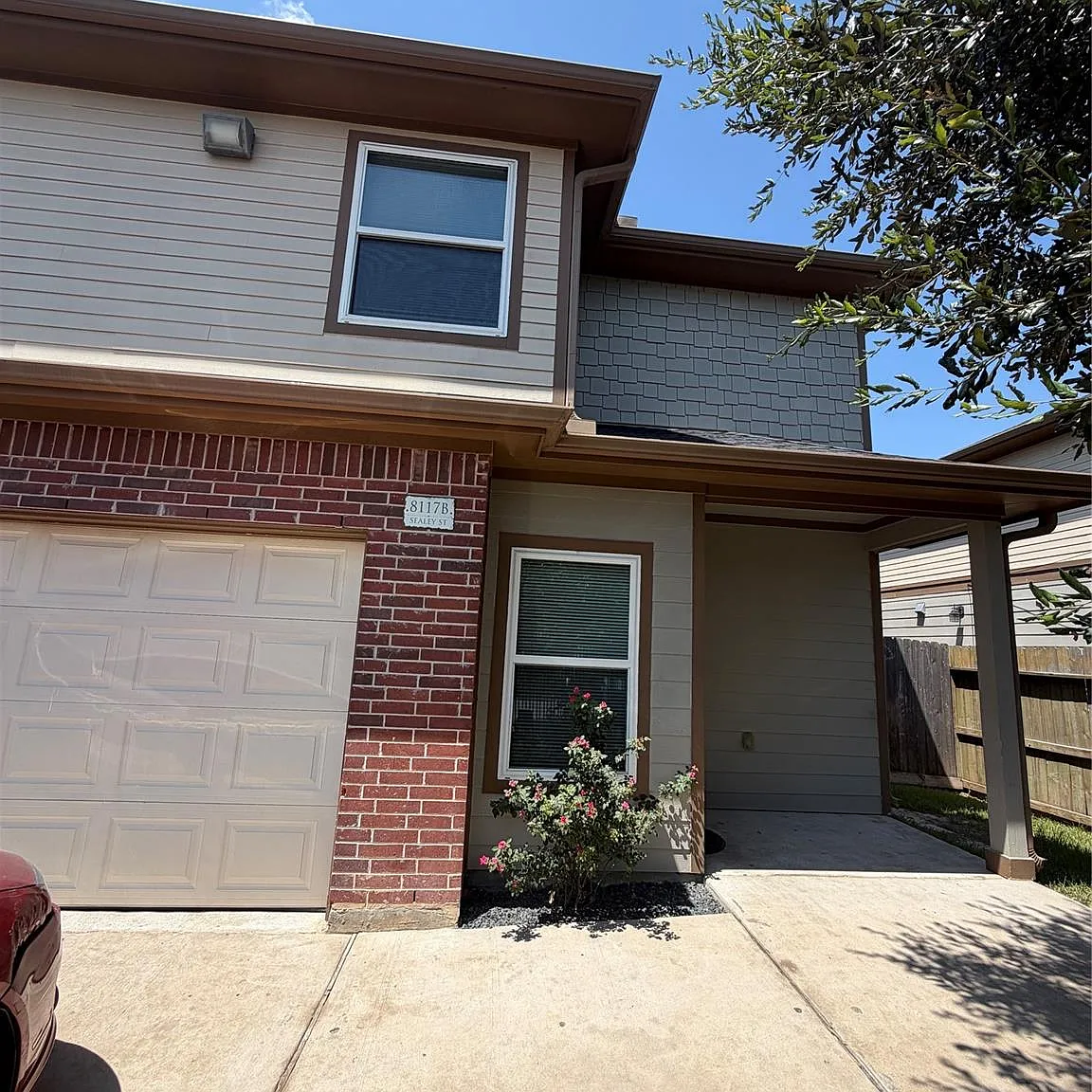 3 bed, 2.5 bath, 1738 sqft, $1,650 — Photo 1