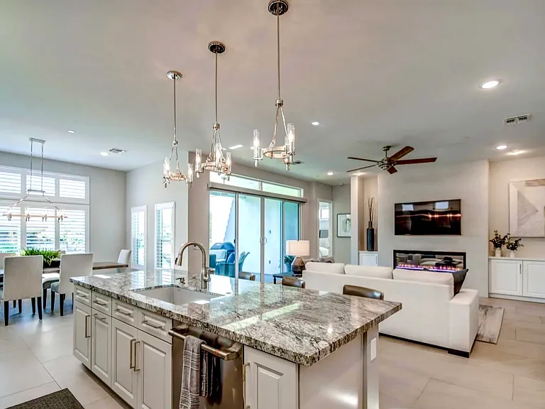 2777 W Queen Creek Rd #17 — Photo 5