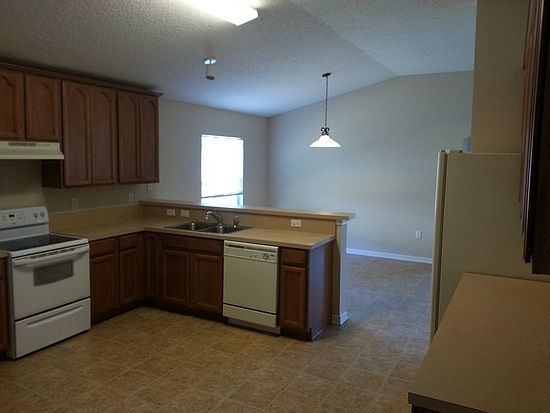 Kitchen with Eating Area