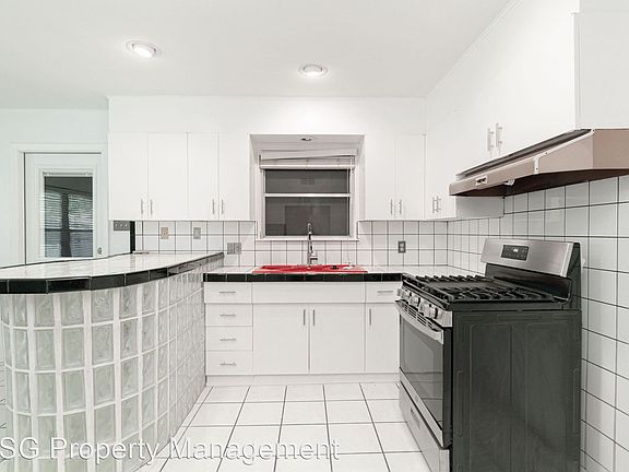 4th image of 502 Marquis Ln