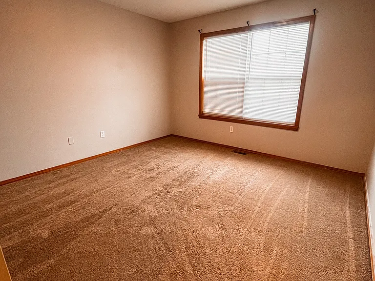 765 Stanford Ct — Photo 13