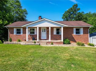 12909 Jamestown Ave NW, Uniontown, OH 44685