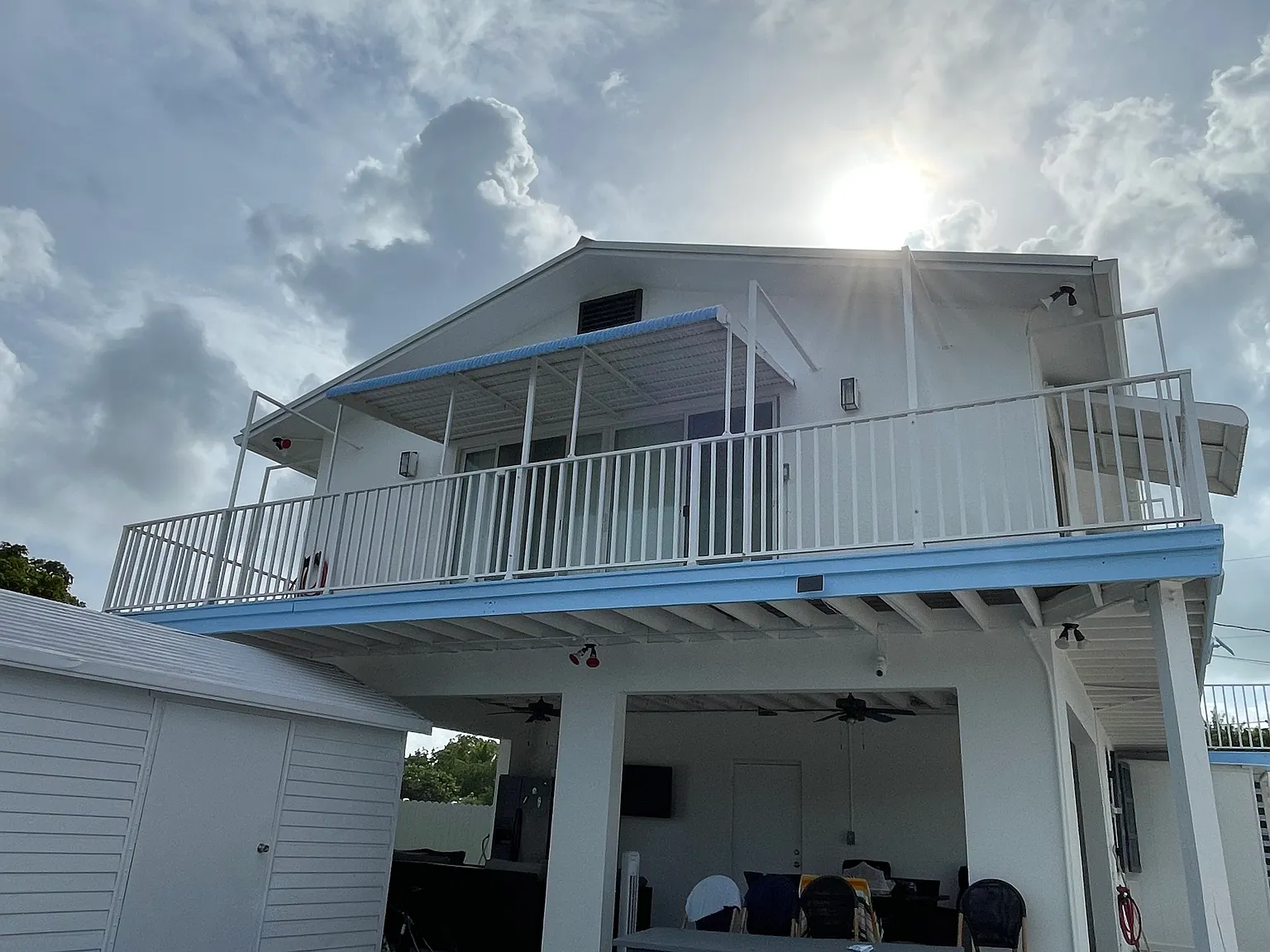 3 bed, 1250 sqft, $3,450 — Photo 2