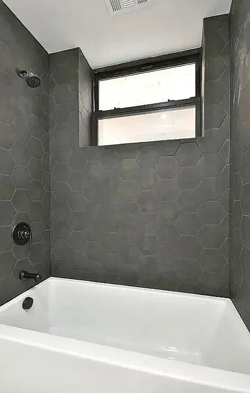 3 bed, 1865 sqft, $3,795 — Photo 4