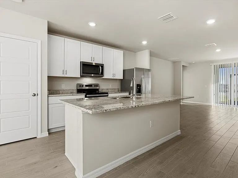 44221 Frontier Dr — Photo 8