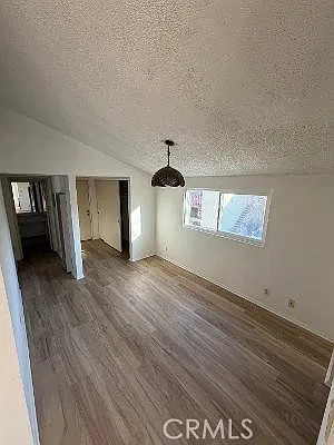 1 bed, 900 sqft, $2,200 — Photo 1