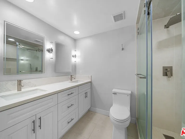 727 S Ardmore Ave #108 — Photo 19