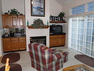 4th image of 111 W Lakeshore Dr #9F