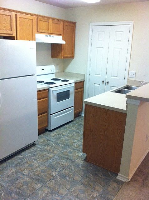 2nd image of 3001 Carlton Pkwy APT 2