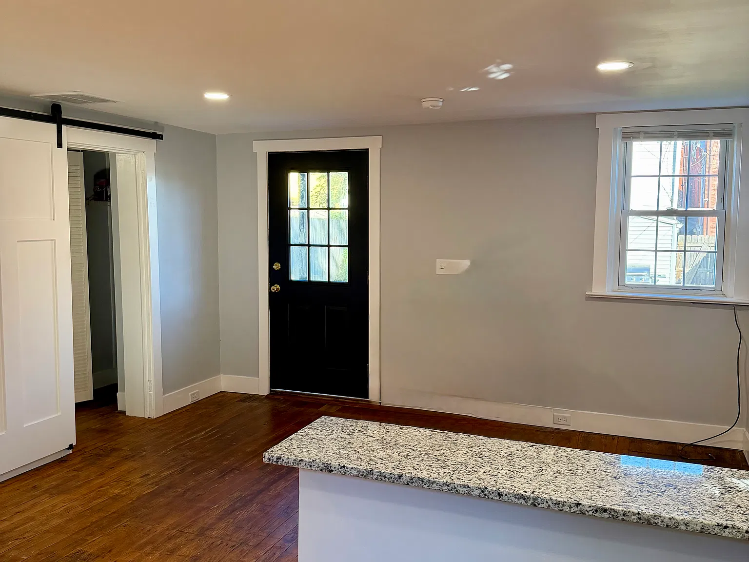 1 bed, $1,200 — Photo 3