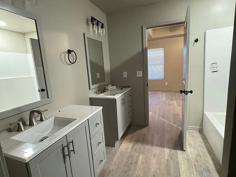 1120 Caprock St — Photo 10