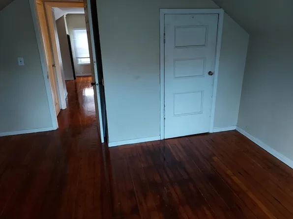 1335 NE Holman St, Portland, OR 97211