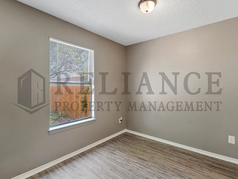 1526 E Fortuna St — Photo 15