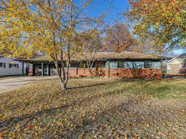 5802 E 17th St N, Wichita, KS 67208