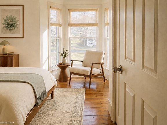 3rd image of 108 Government St #108