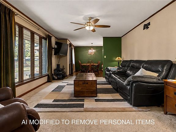 3rd image of 1002 W Sherman Ave