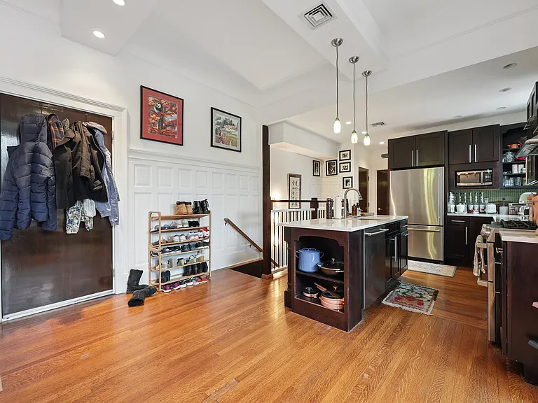 591 Orange St #1 — Photo 12