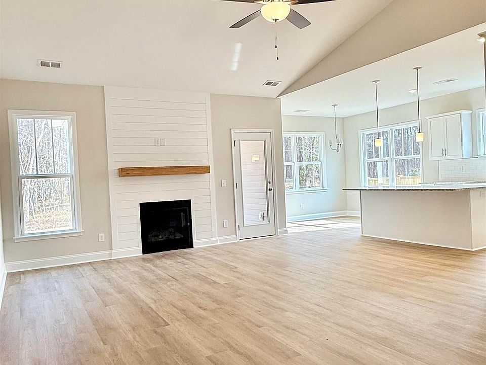 1st image of 163 Andover Way