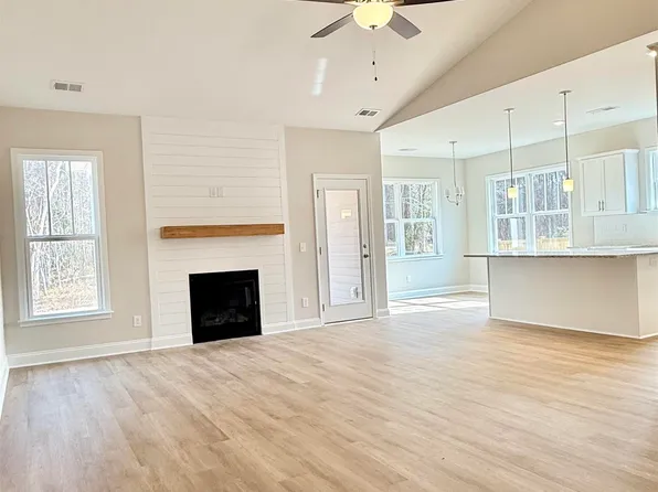 163 Andover Way, Lugoff, SC 29078