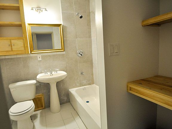 5th image of 2002 Bergen St APT 3