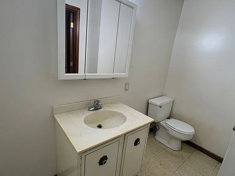 828 Dondee Dr — Photo 7