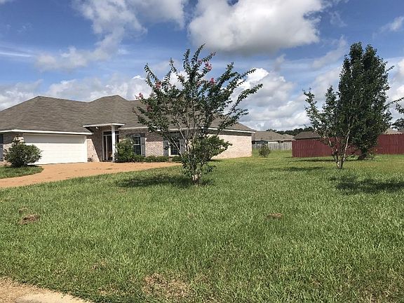 2nd image of 1113 Spanish Oak Dr