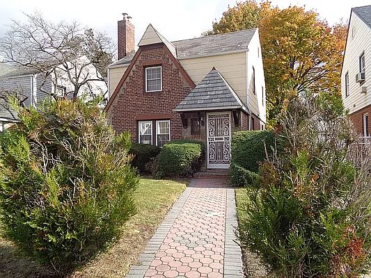 2nd image of 115-47 219th St