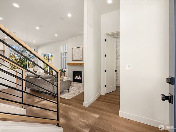 2nd image of 13128 NE 95th Street