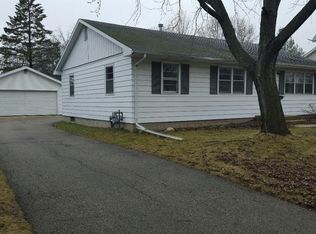 512 S 5th St, Delavan, WI 53115