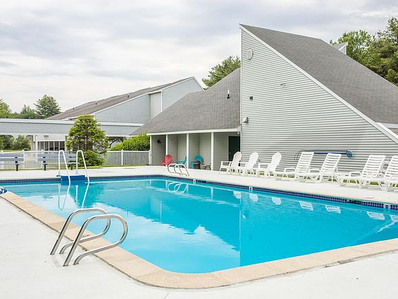 Large Swimming Pool