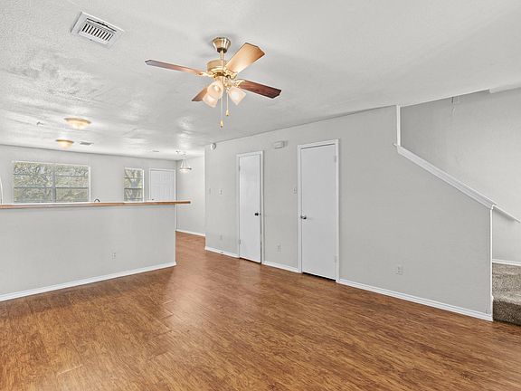 4th image of 1841 River Crossing Cir APT B