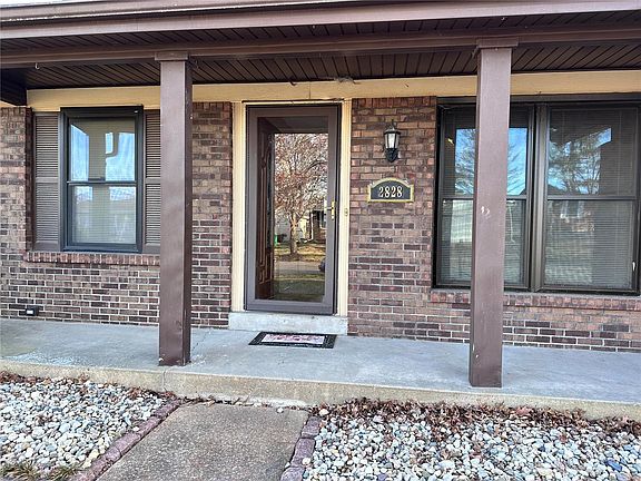 2nd image of 2828 Gladwood Dr