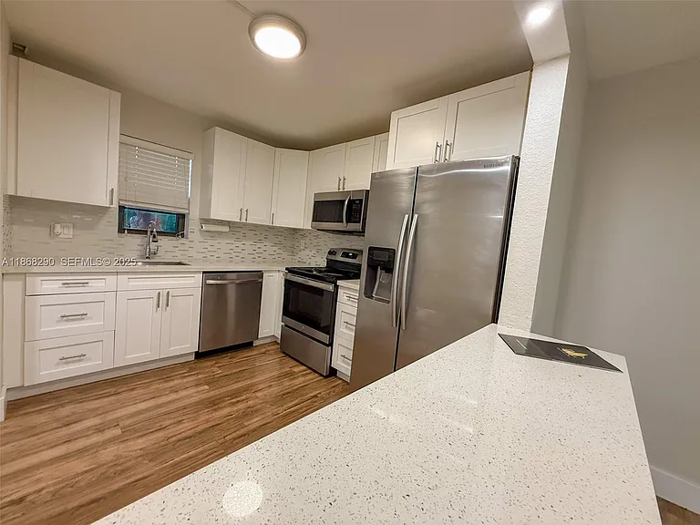 9273 SW 8th St #310 — Photo 17