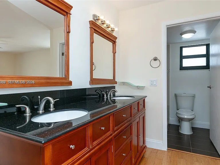 8100 Byron Ave #501 — Photo 22