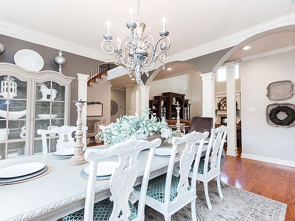 5th image of 2822 Pinehurst Dr