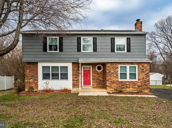 128 Belmont Dr, Upper Chichester, PA 19061