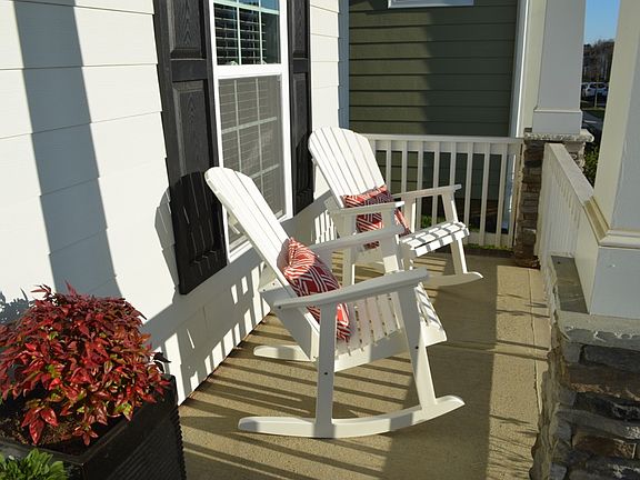 3rd image of 10327 Royal Winchester Dr