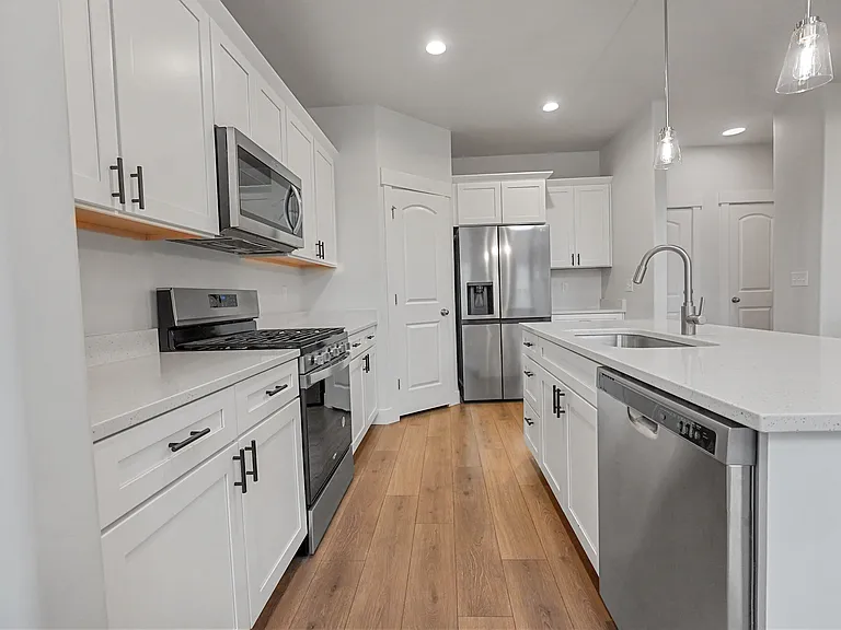2049 N 3930 W — Photo 9