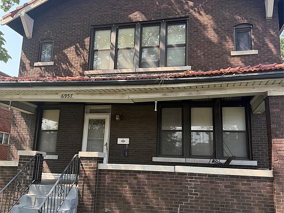 3rd image of 6957 Clayton Ave