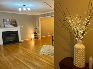 102 Fox View Pl, Cary, NC 27511