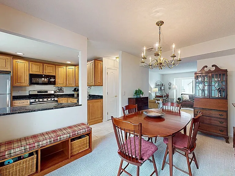 68 Virginia Ave #14 — Photo 4