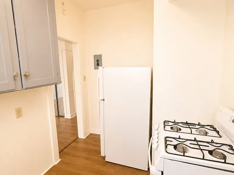 1044 E Appleton St #3 — Photo 6