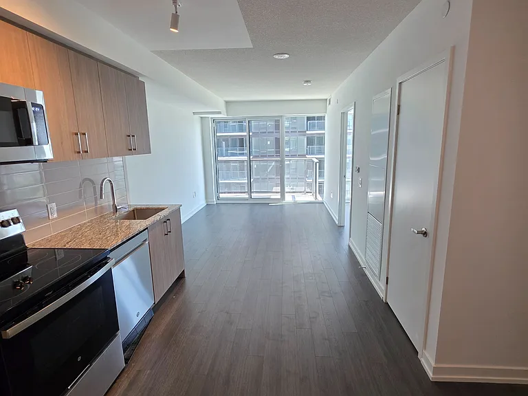 4010 Eglinton Ave W #1107 — Photo 2