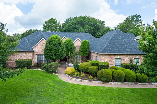 360 Highland Oaks Cir Photo 1 360 Highland Oaks Cir Photo 1