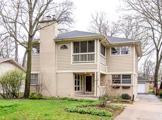 569 Lee St, Glen Ellyn, IL 60137
