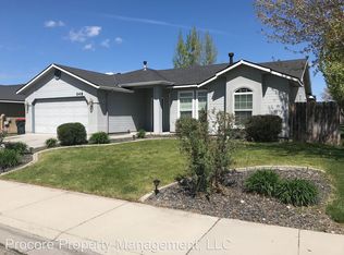 548 E Chateau Dr, Meridian, ID 83646