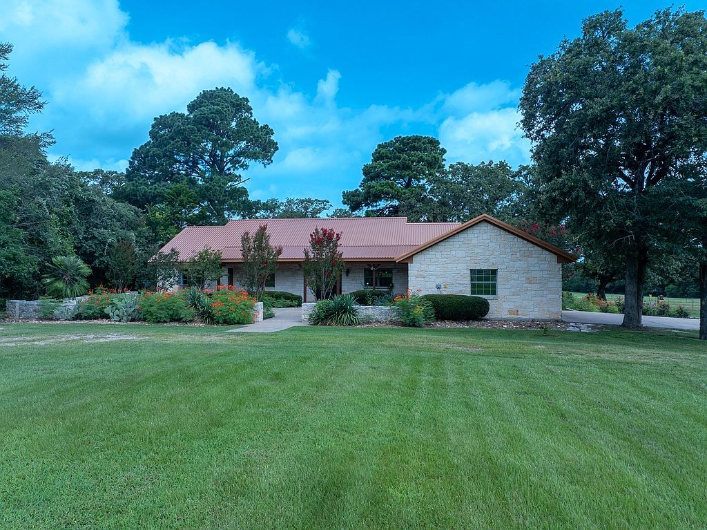 2933 County Road 332 - Property Image